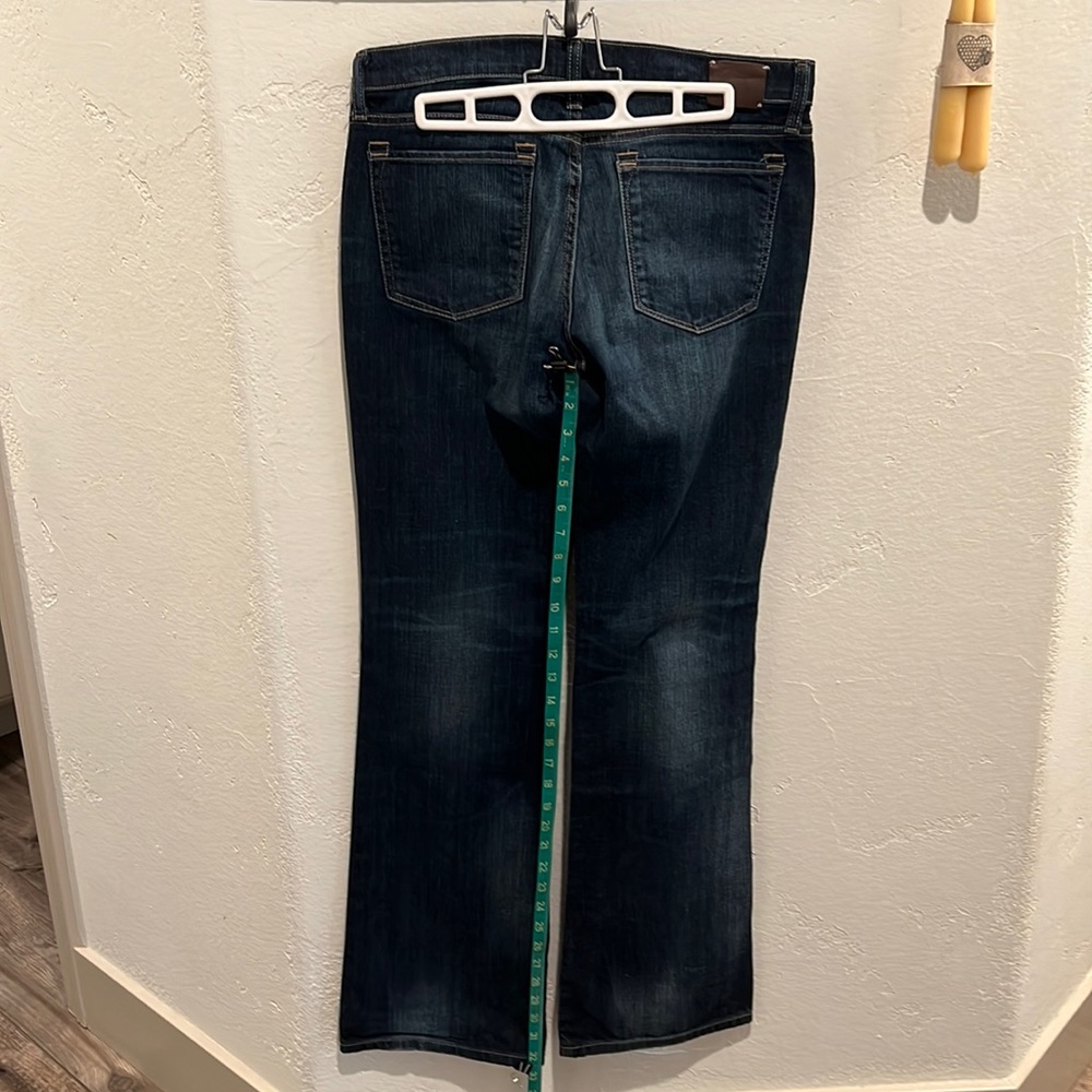 Banana Republic boot cut jeans-size 28x34.